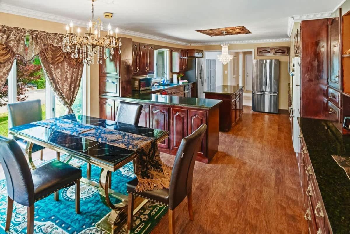 Big Stone Gap Gated Mansion - Basketball Court Movie Theater Views 빌라 외부 사진