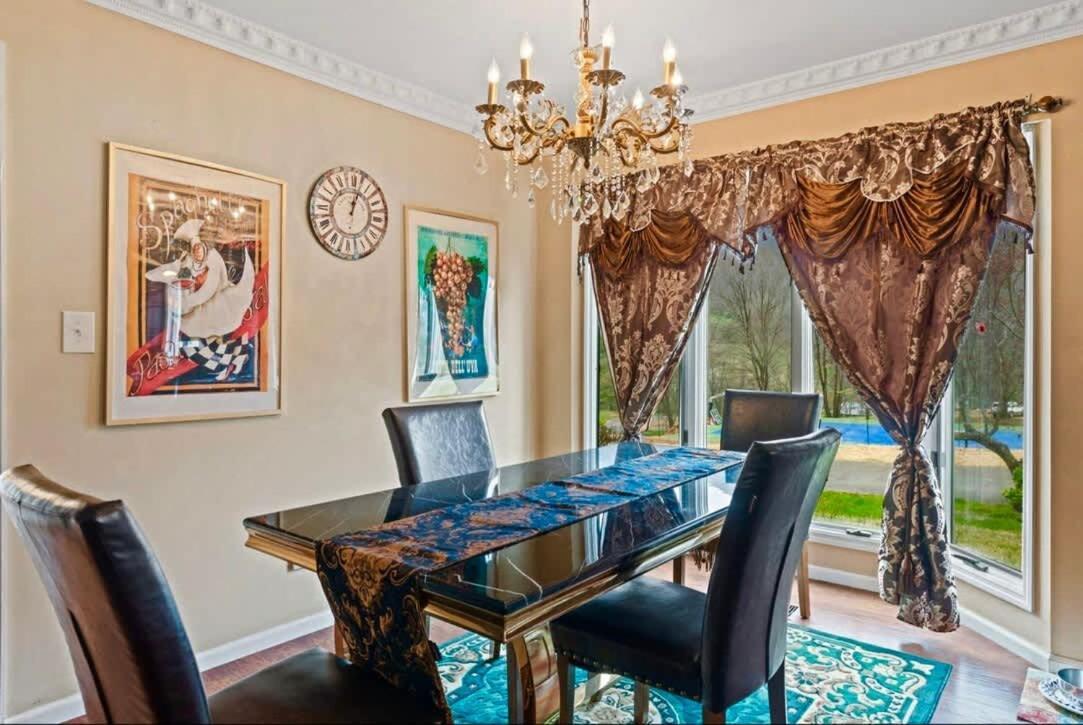 Big Stone Gap Gated Mansion - Basketball Court Movie Theater Views 빌라 외부 사진
